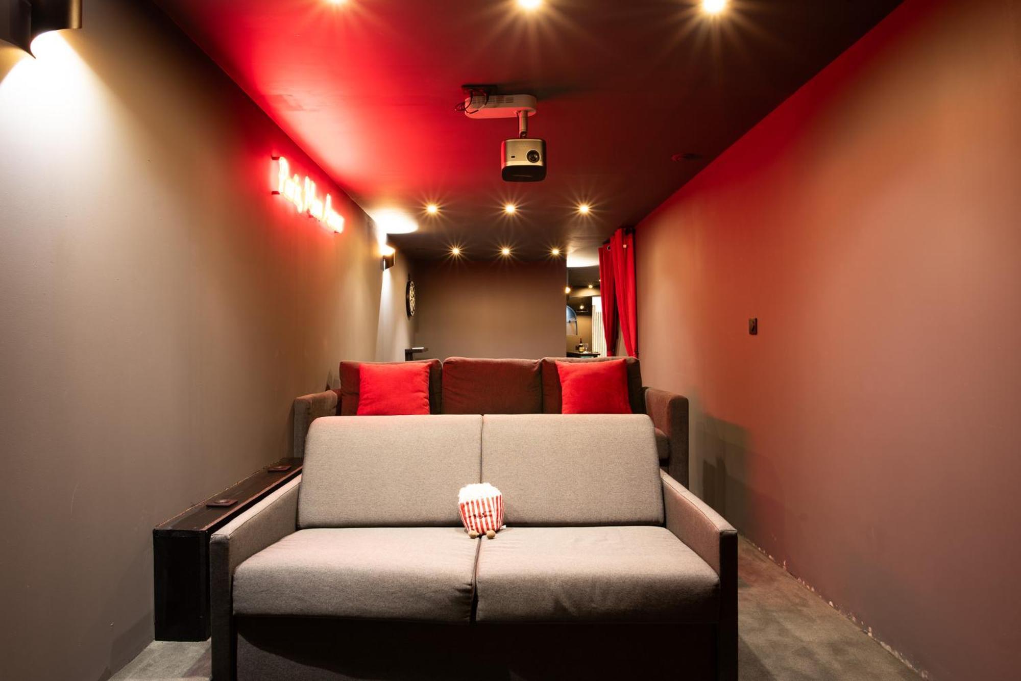 Duplex Cinema I Luxe Collection * Paris